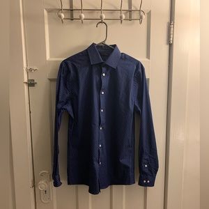 Tommy Hilfiger Slim Button Up - EUC